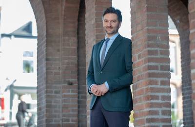 Gemist? Hoe een Rhenenaar in Den Haag terechtkomt en een Canadees bedrijf wiet wil verbouwen in Wageningen