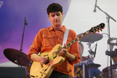 Vampire Weekend schittert op de zaterdag van Down the Rabbit Hole
