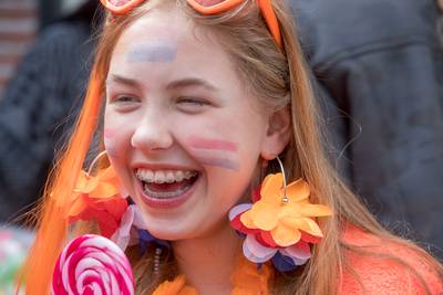 Koningsdag in Ede is 'gezellig, maar braaf. Of is dat typisch Edes?'