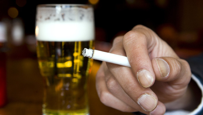 Afbeeldingsresultaat voor roken en alcohol