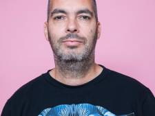 Qmusic Dj S Coveren Blinding Lights Met Alle Foute Antwoorden Het Geluid Show Destentor Nl