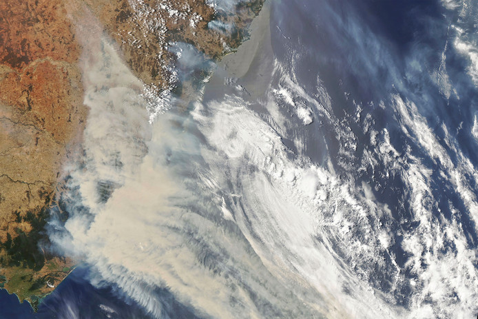 Dikke rook boven Victoria en New South Wales.