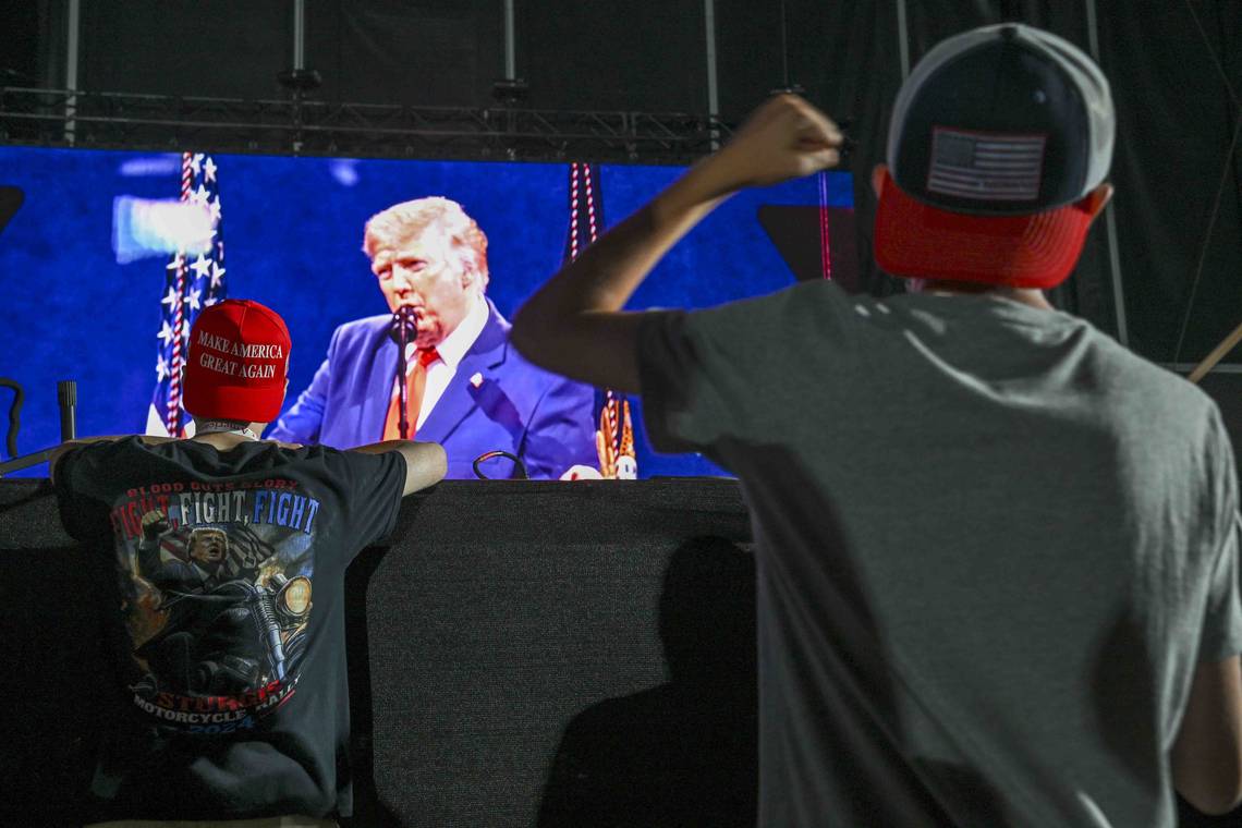 Op de 250ste verjaardag van de Verenigde Staten is de partijdige speech van president Trump de apotheose na een dag vol onrust