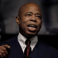 Burgemeester New York City komt met opmerkelijk advies tijdens zwaar winterweer: ‘Goed moment om baby’s te maken’