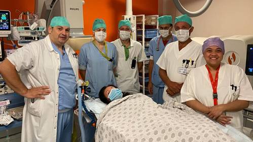 Evy (31) krijgt na tien hartoperaties revolutionaire pacemaker