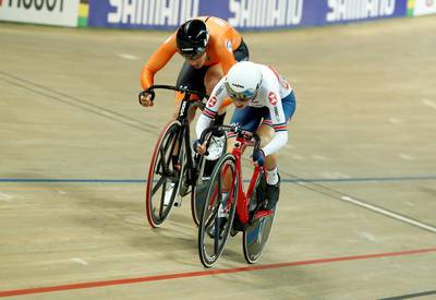 Barker houdt Wild van titelprolongatie op scratch af