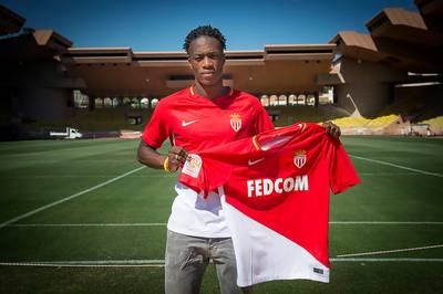 Kongolo op Stam en Aké na duurste Nederlandse verdediger